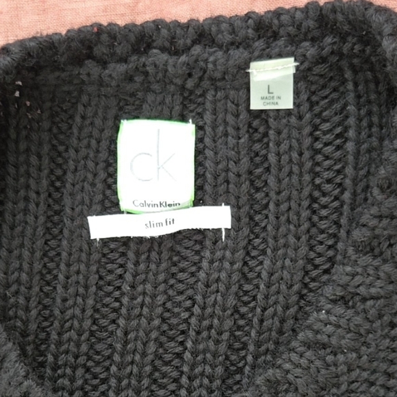 Calvin Klein Cable Knit Sweater - Picture 3 of 3